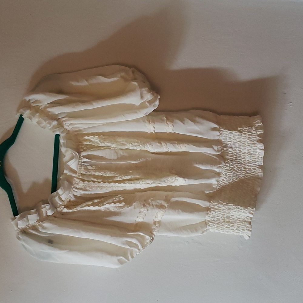 XOXO | White Bohemian Off-Shoulder Short Sleeve Blouse | Women's (S)